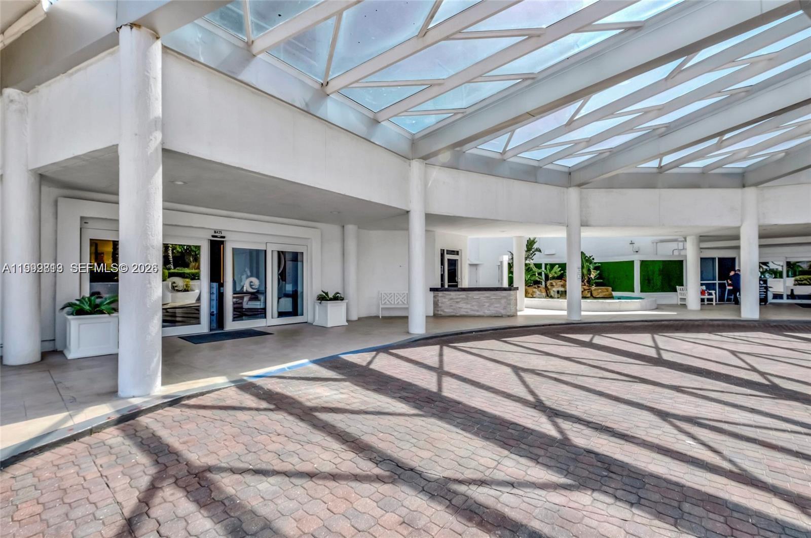 16425 Collins Ave #1612 Sunny Isles Beach, FL 33160