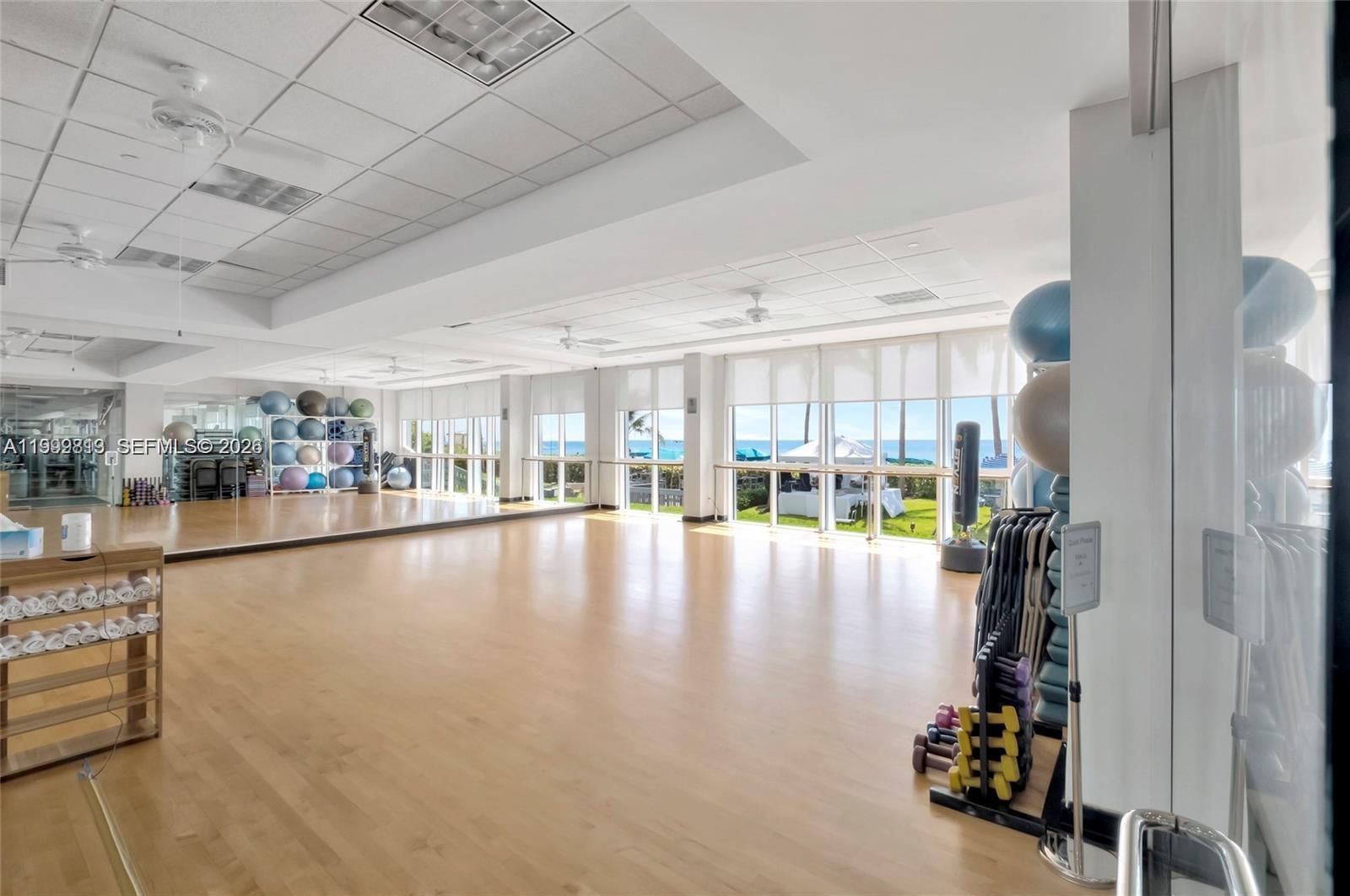 16425 Collins Ave #1612 Sunny Isles Beach, FL 33160