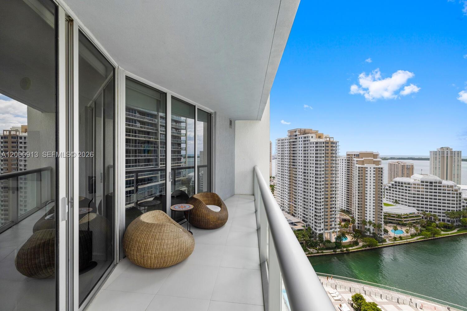 image Icon Brickell I1