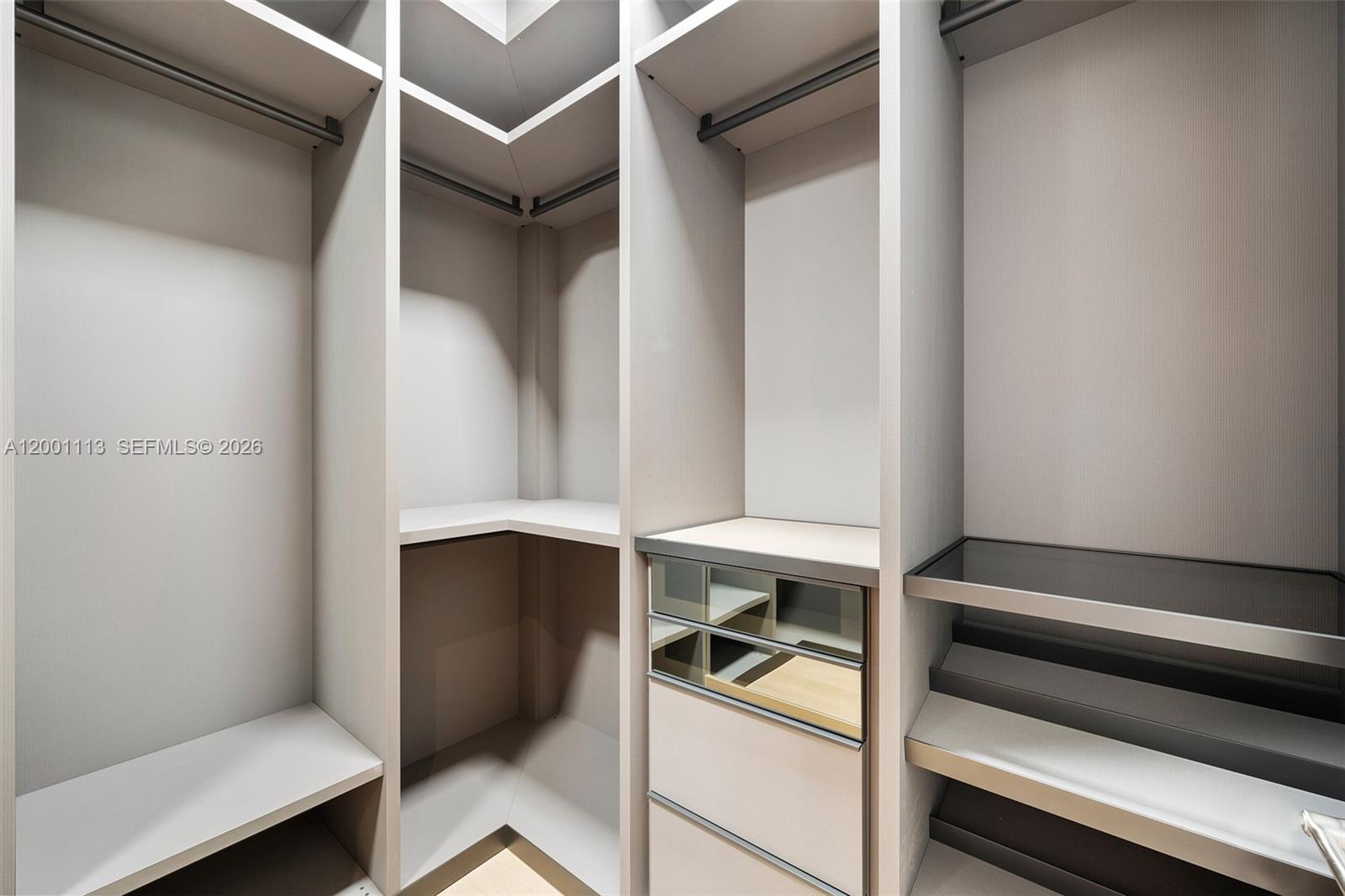 17475 Collins Ave #PH3201 Sunny Isles Beach, FL 33160