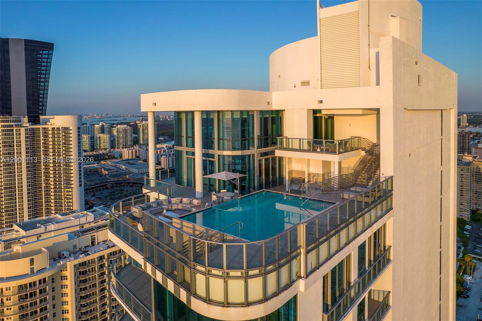 17475 Collins Ave #PH3201 Sunny Isles Beach, FL 33160