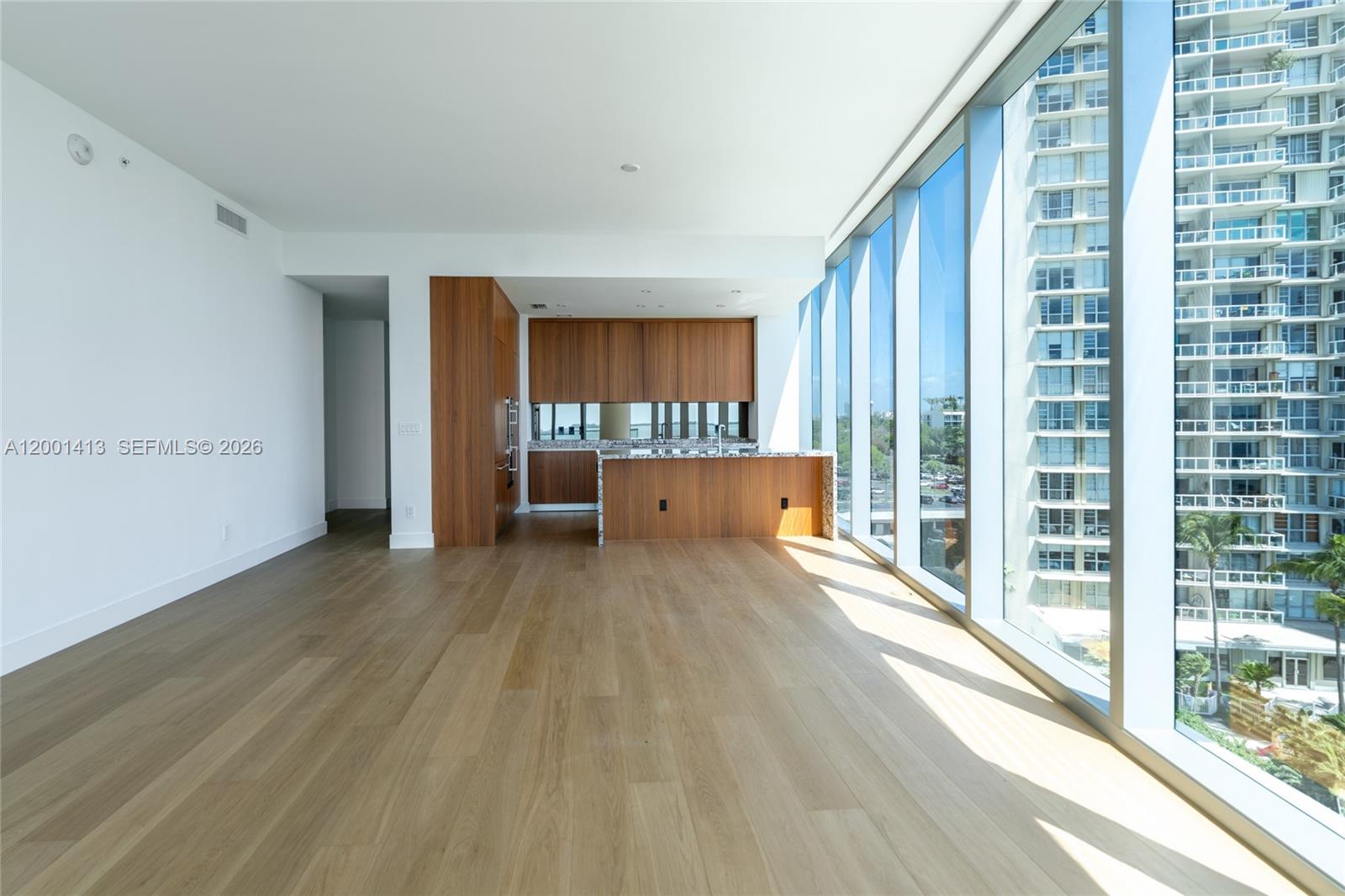 175 SE 25th Rd #501 Miami, FL 33129