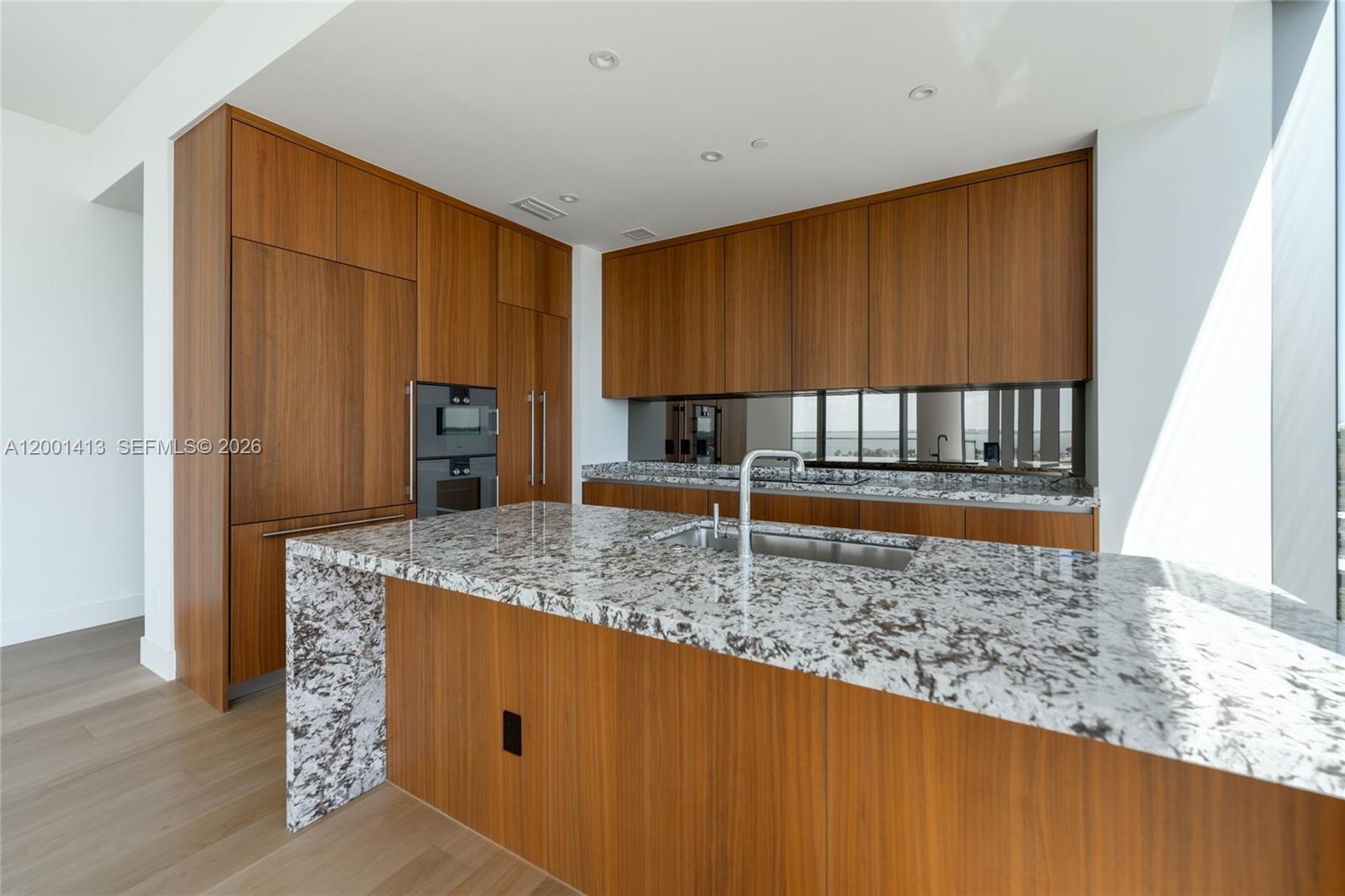 175 SE 25th Rd #501 Miami, FL 33129