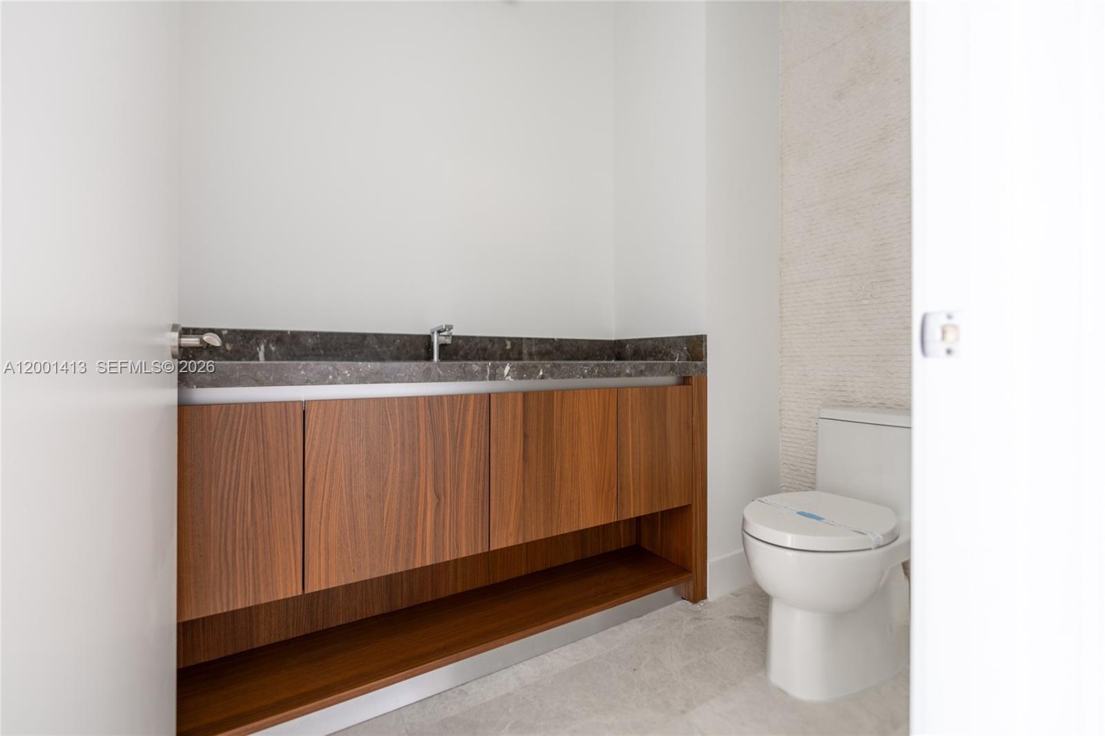 175 SE 25th Rd #501 Miami, FL 33129