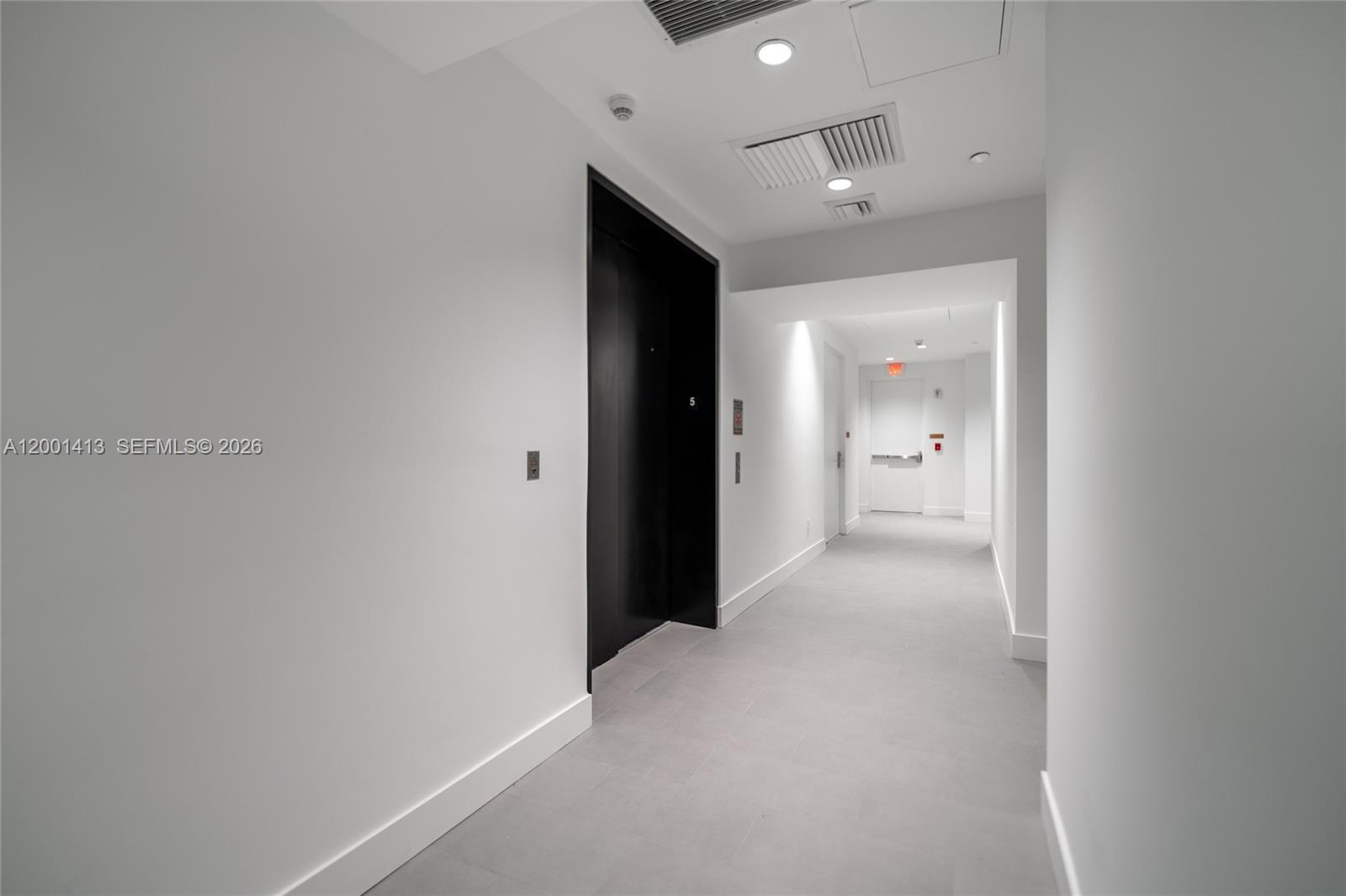 175 SE 25th Rd #501 Miami, FL 33129