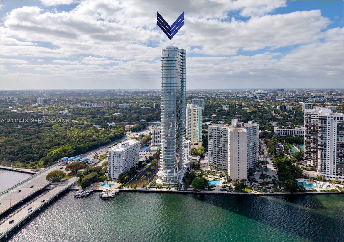 175 SE 25th Rd #501 Miami, FL 33129