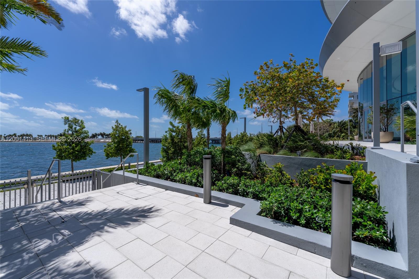 175 SE 25th Rd #501 Miami, FL 33129