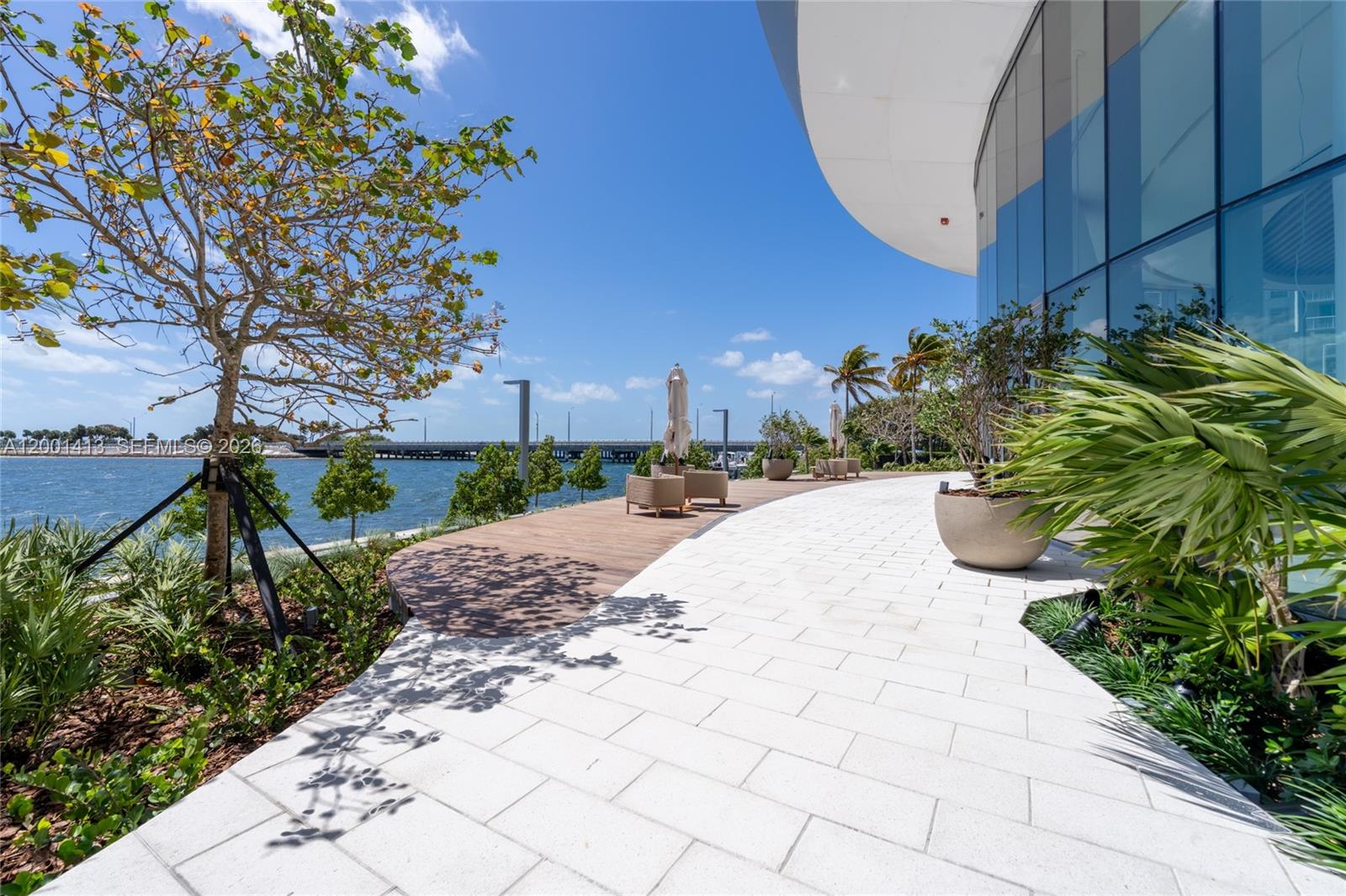 175 SE 25th Rd #501 Miami, FL 33129