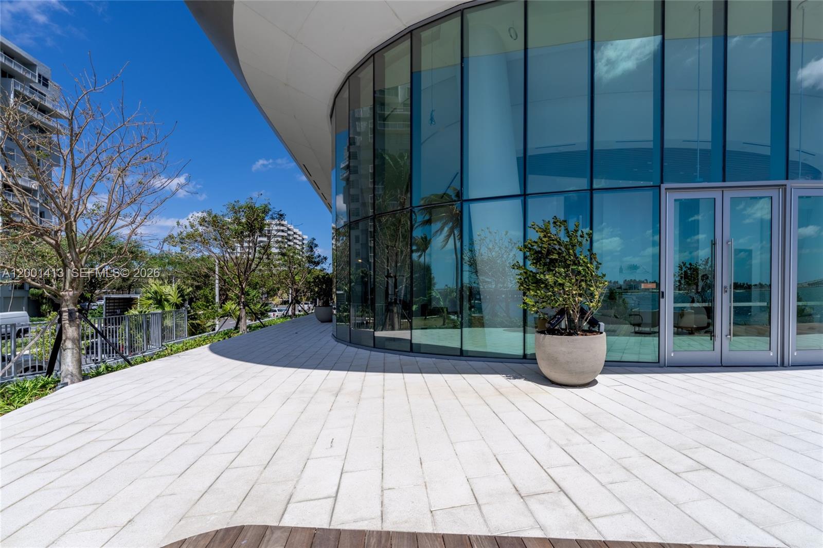 175 SE 25th Rd #501 Miami, FL 33129