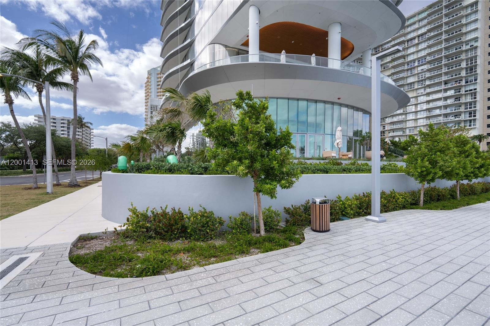 175 SE 25th Rd #501 Miami, FL 33129