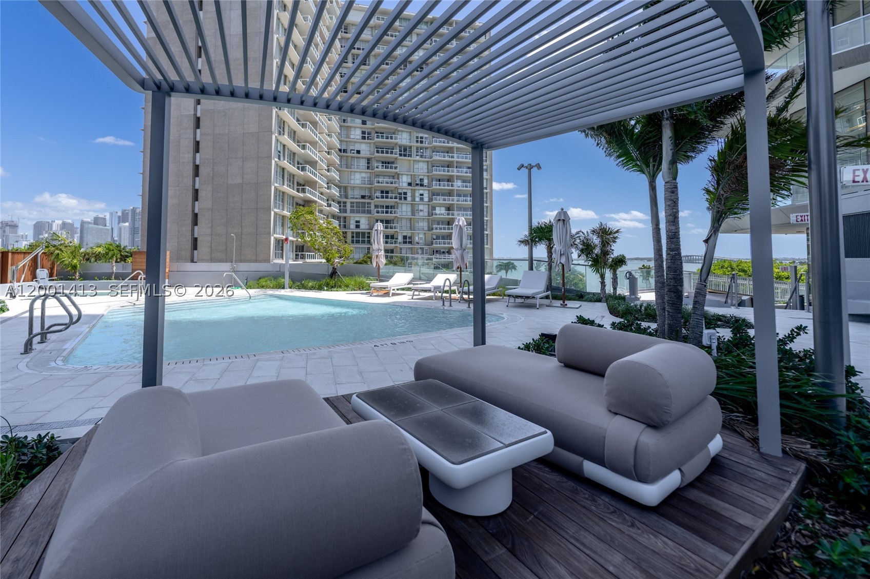 image Una Residences67