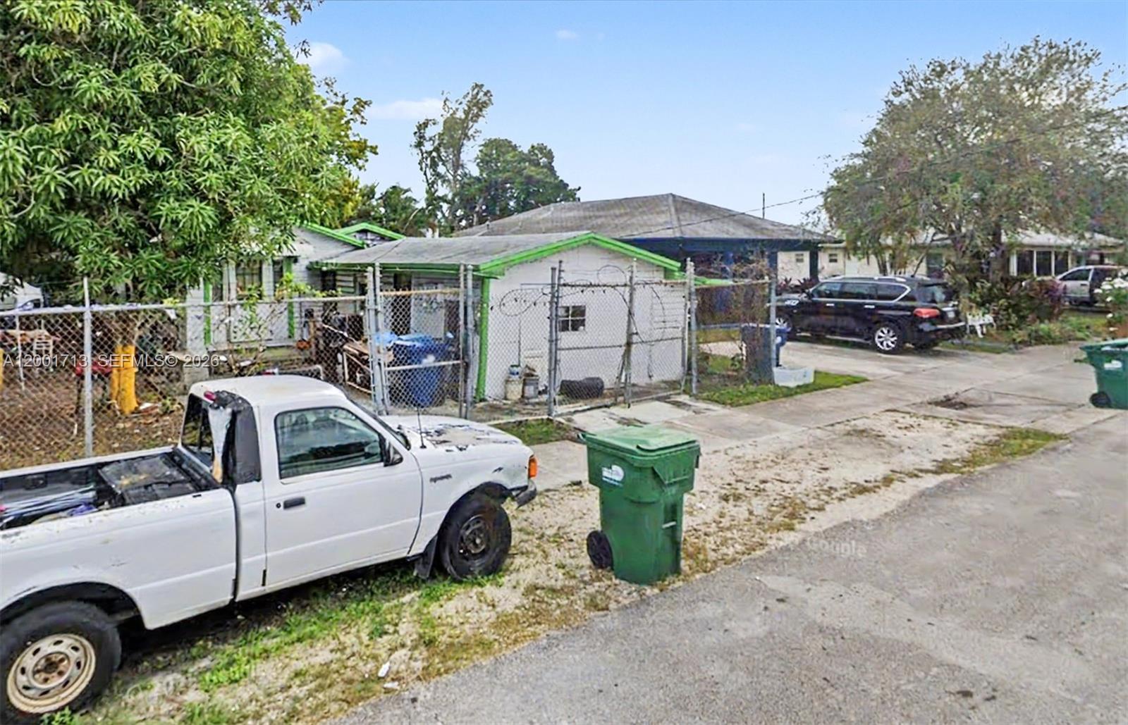 2106 NW 70th St Miami, FL 33147