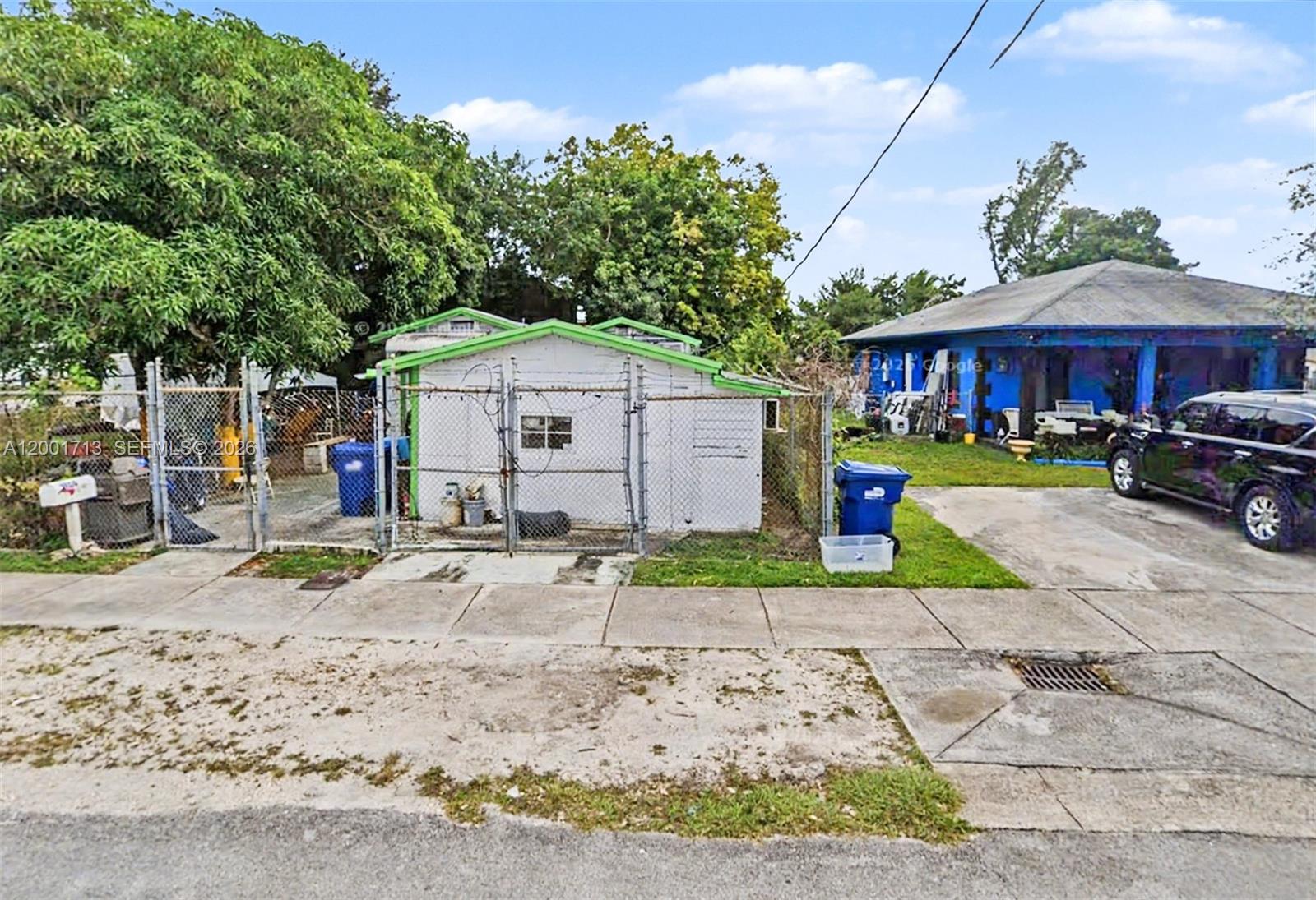 2106 NW 70th St Miami, FL 33147