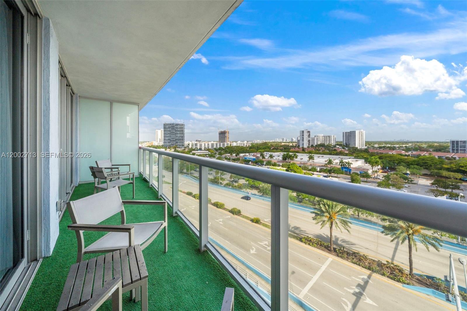 image Beachwalk Condominium9