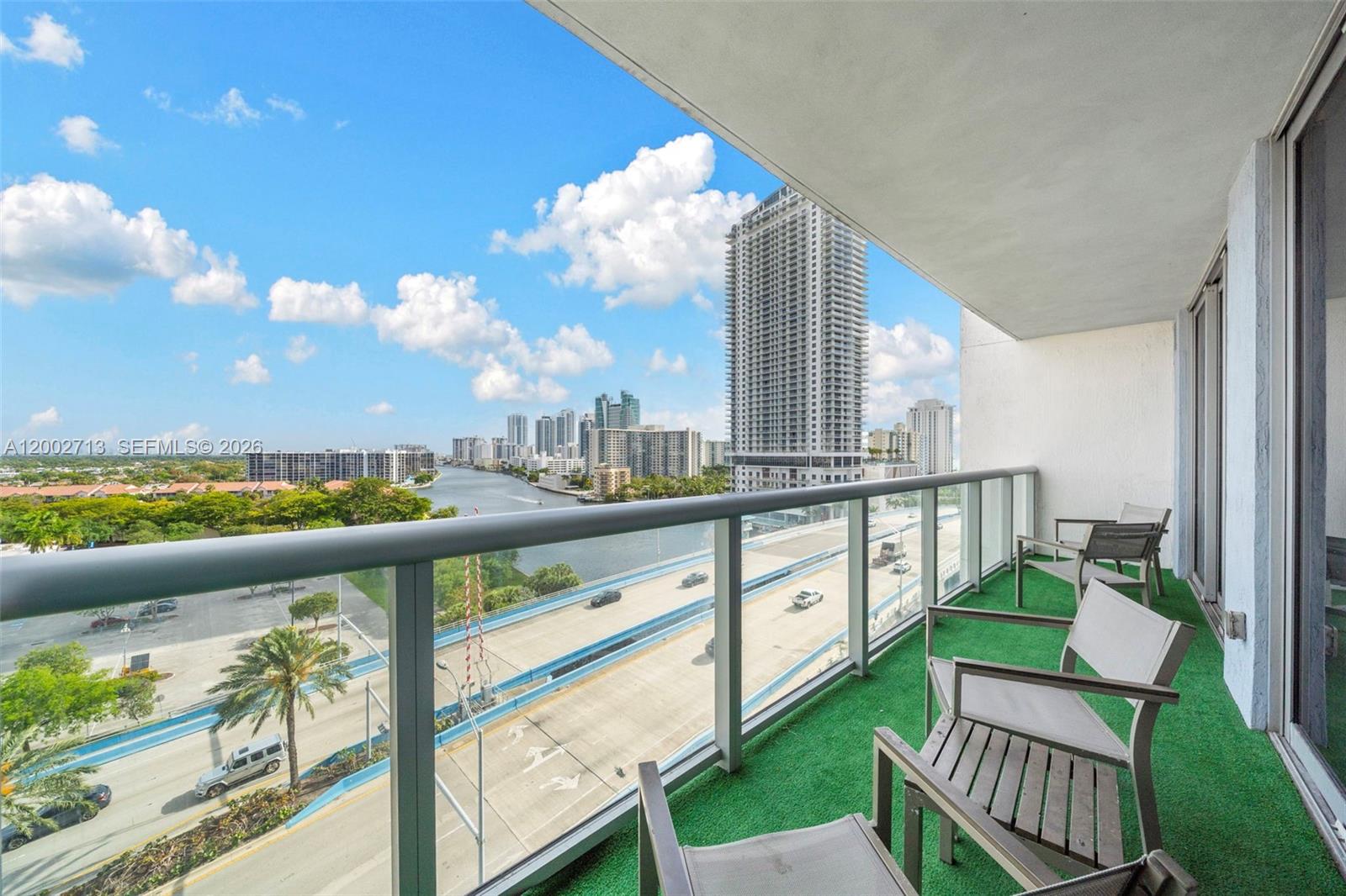 image Beachwalk Condominium1