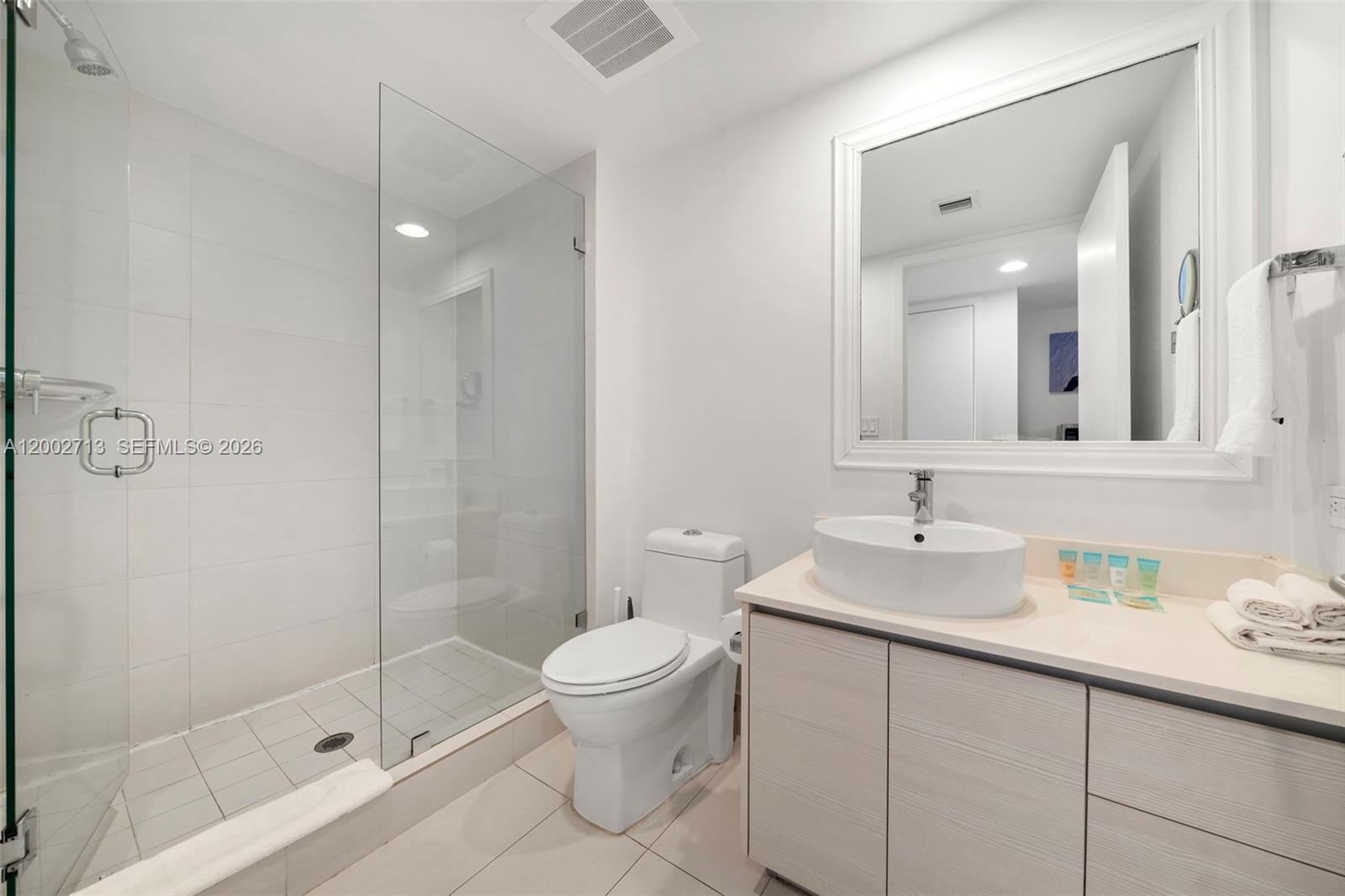 image Beachwalk Condominium20