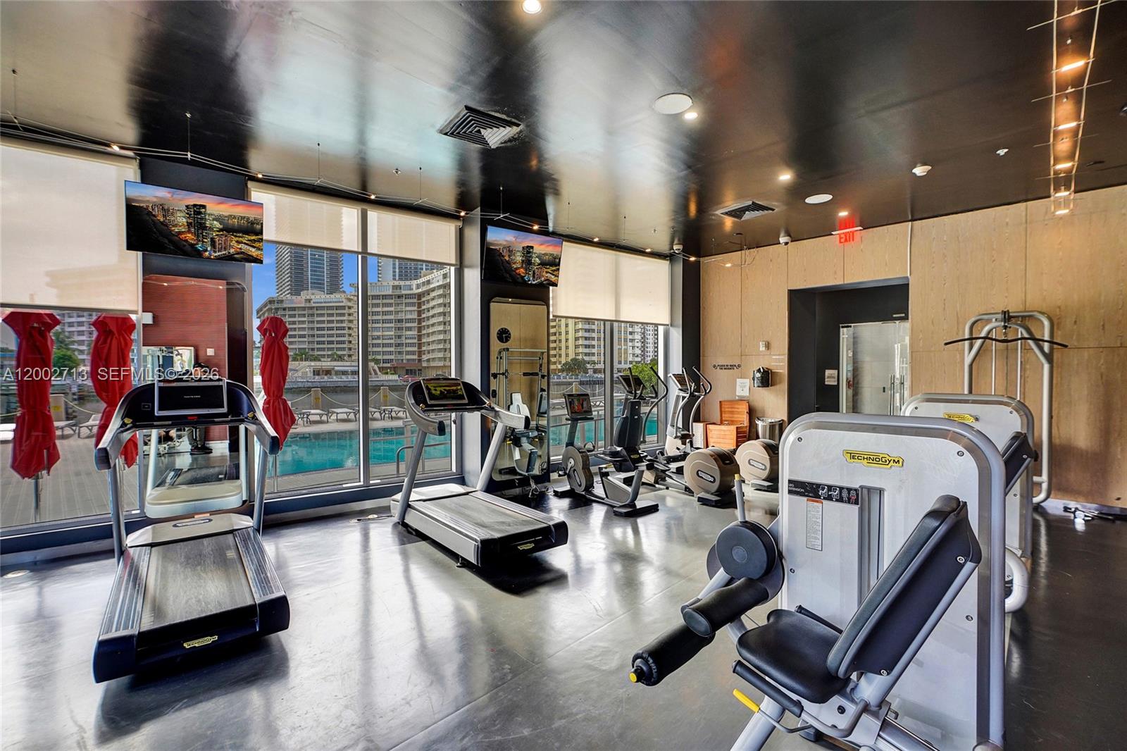 image Beachwalk Condominium25