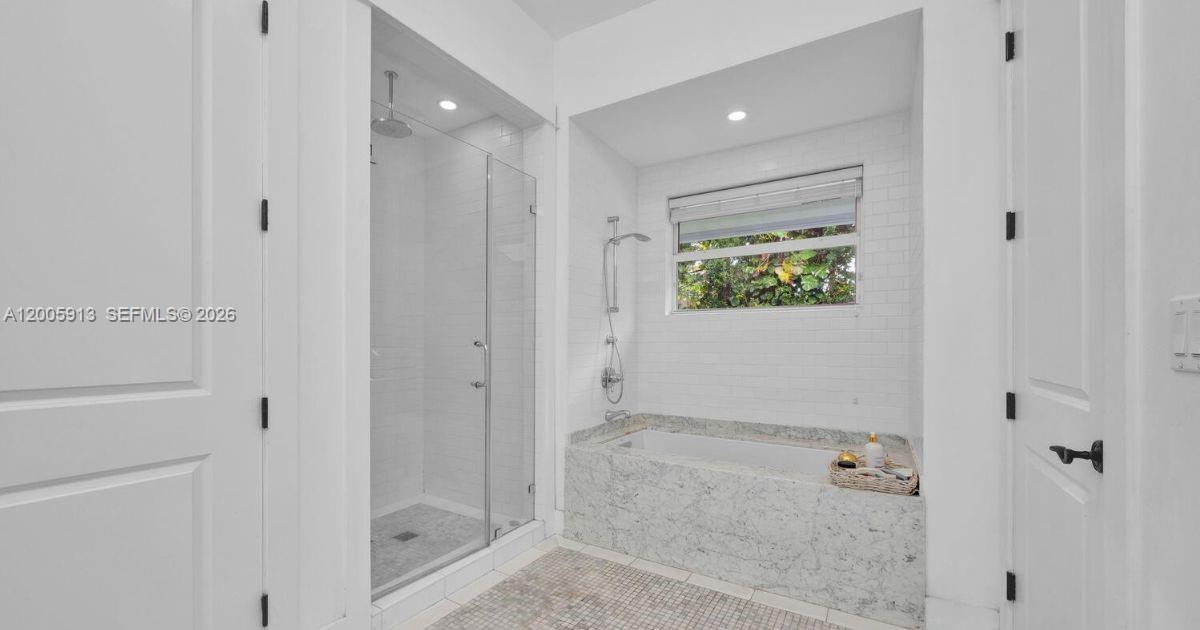 8020 SW 62nd Ave Miami, FL 33143