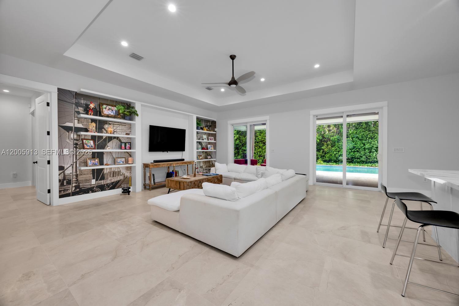 8020 SW 62nd Ave Miami, FL 33143