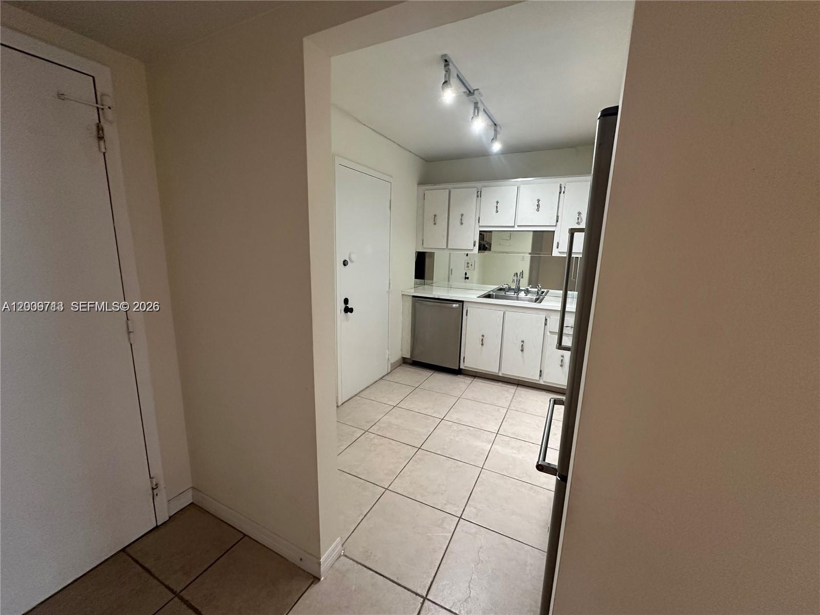 600 Three Iss Blvd #1402 Hallandale Beach, FL 33009