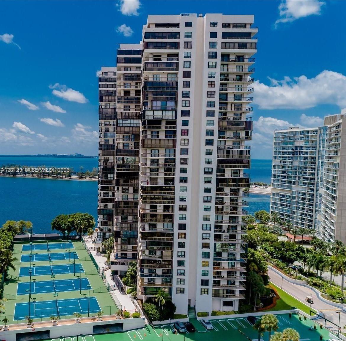 image Brickell Bay Club22
