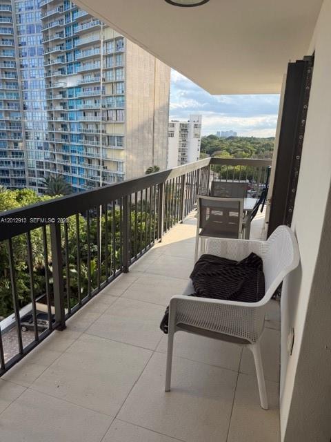 image Brickell Bay Club8