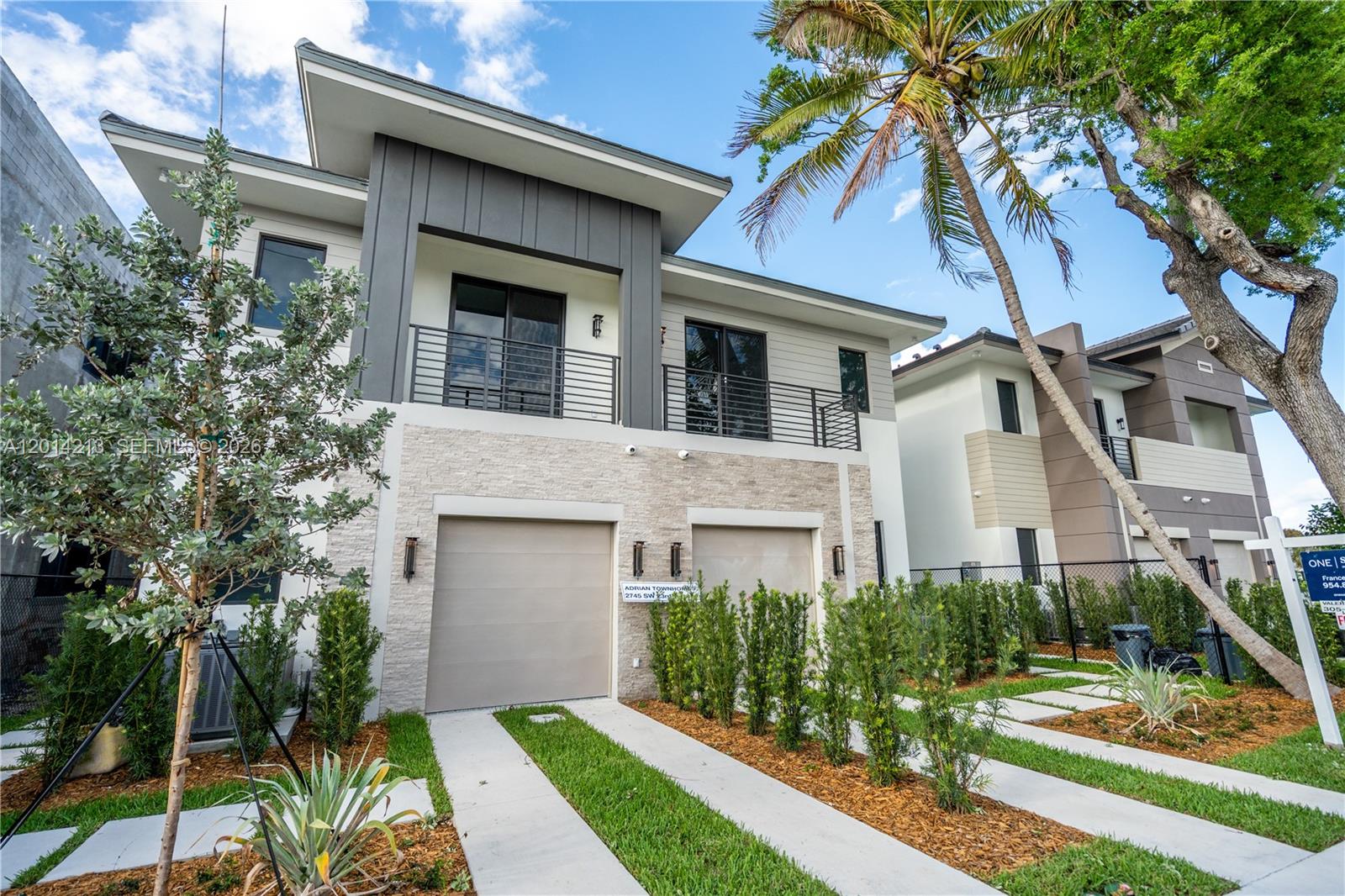 2745 SW 23rd Ter Miami, FL 33145
