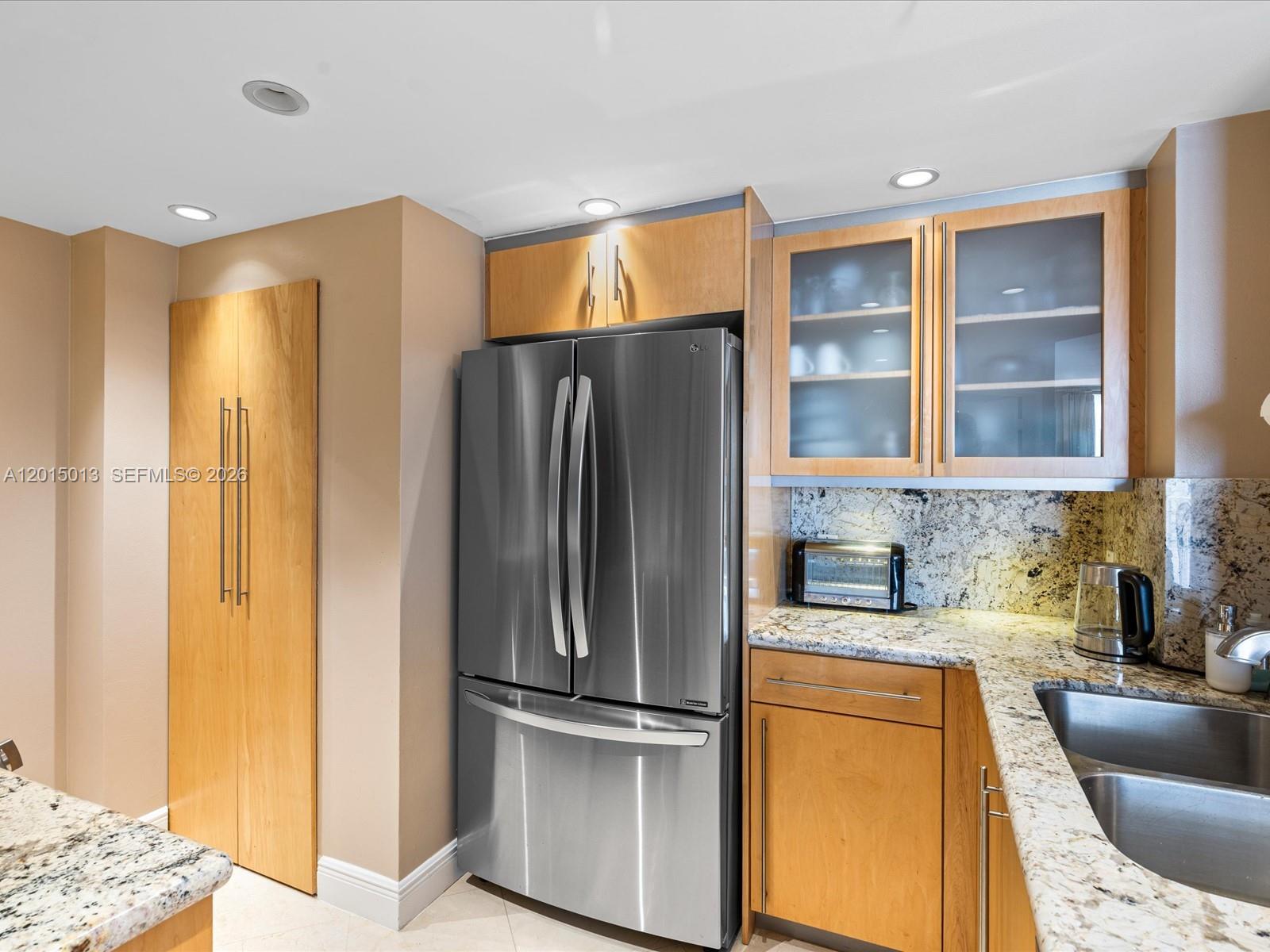 701 Brickell Key Blvd #2511 Miami, FL 33131