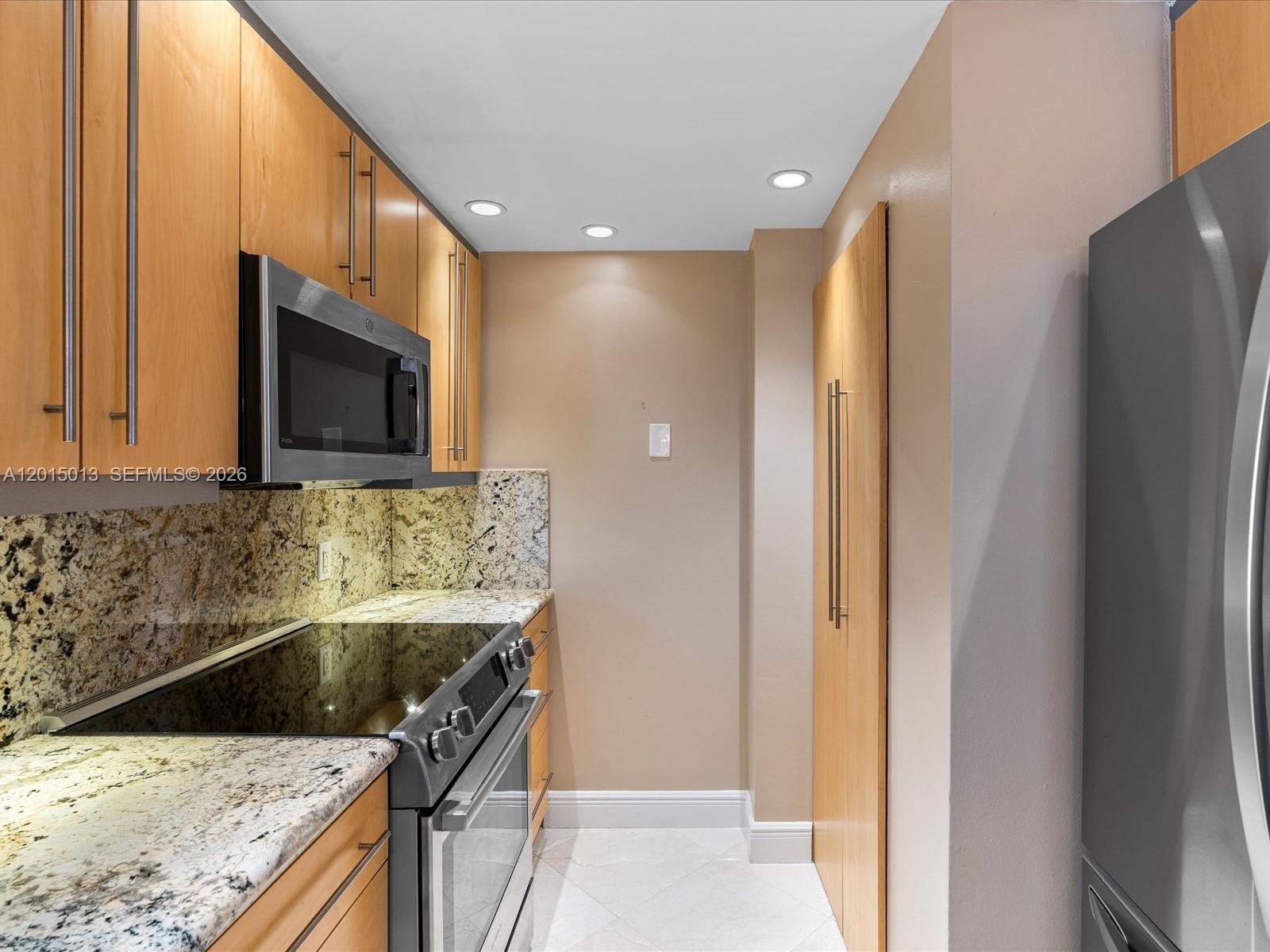 701 Brickell Key Blvd #2511 Miami, FL 33131
