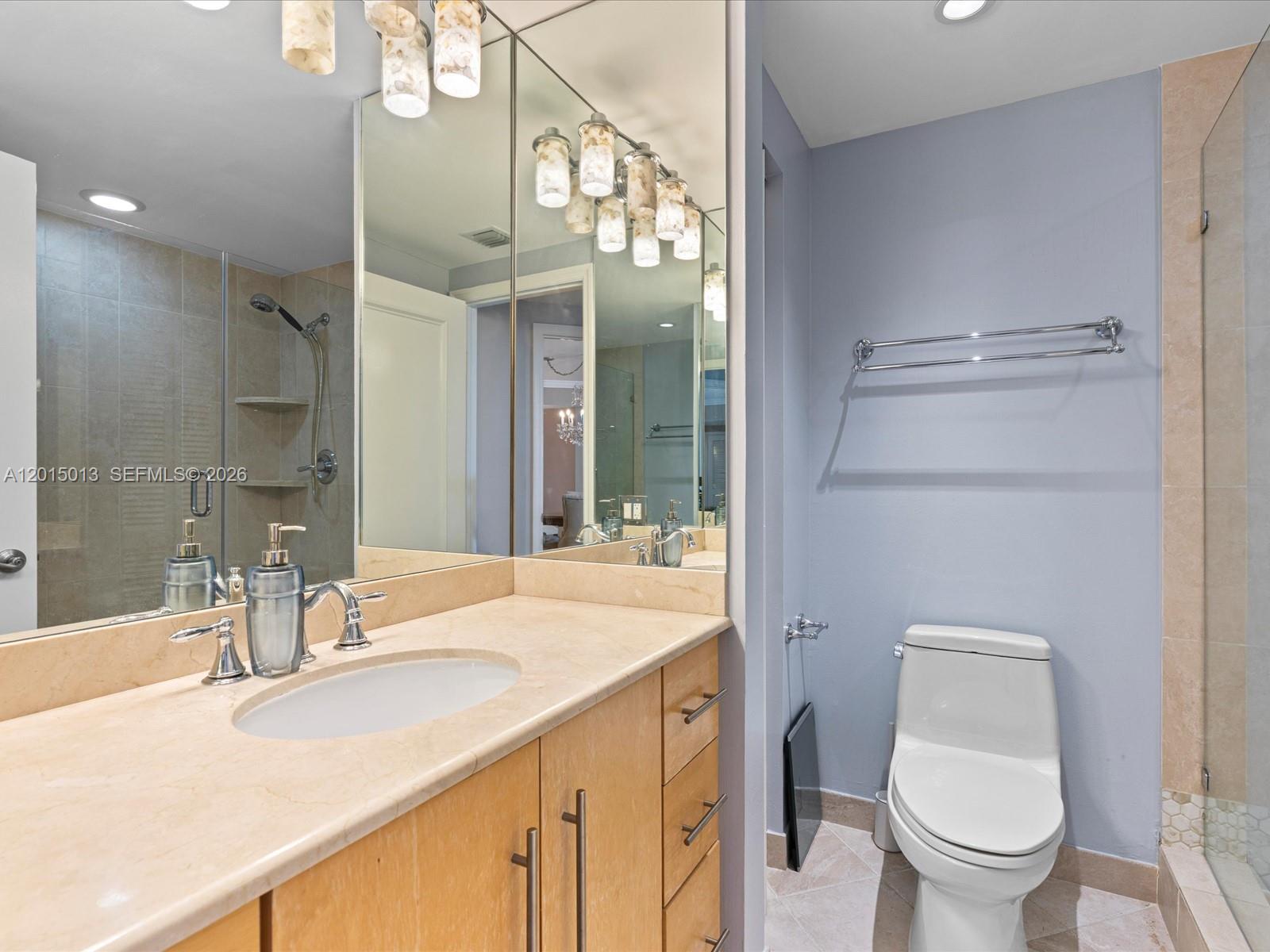 701 Brickell Key Blvd #2511 Miami, FL 33131