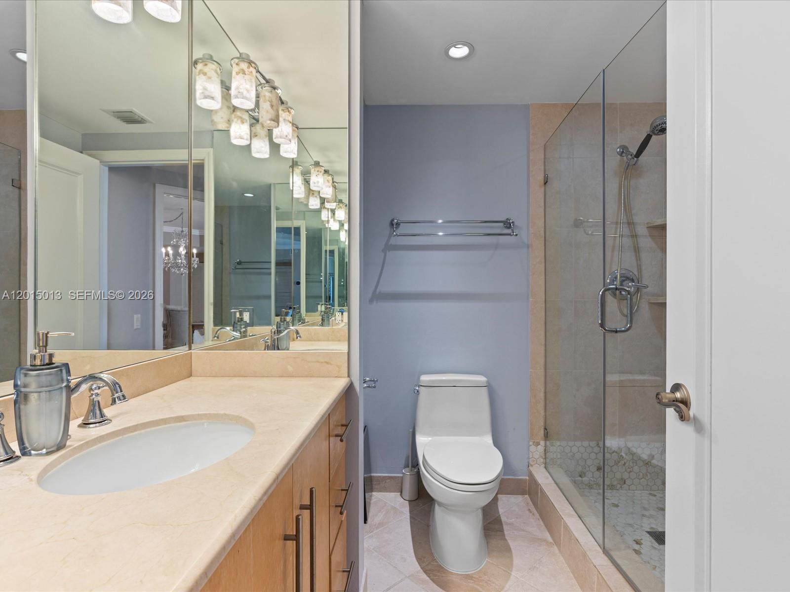701 Brickell Key Blvd #2511 Miami, FL 33131