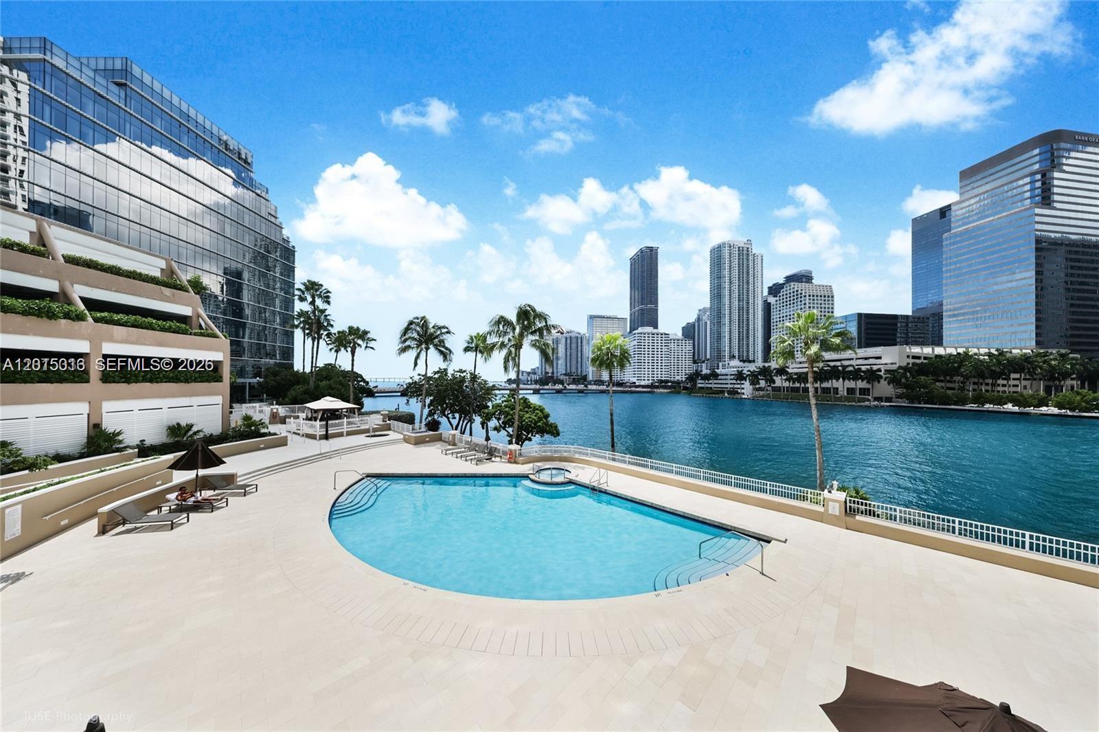 701 Brickell Key Blvd #2511 Miami, FL 33131