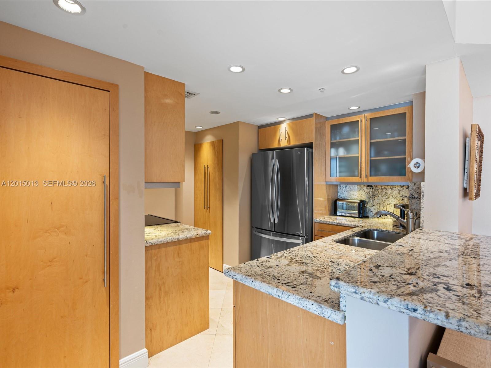 701 Brickell Key Blvd #2511 Miami, FL 33131
