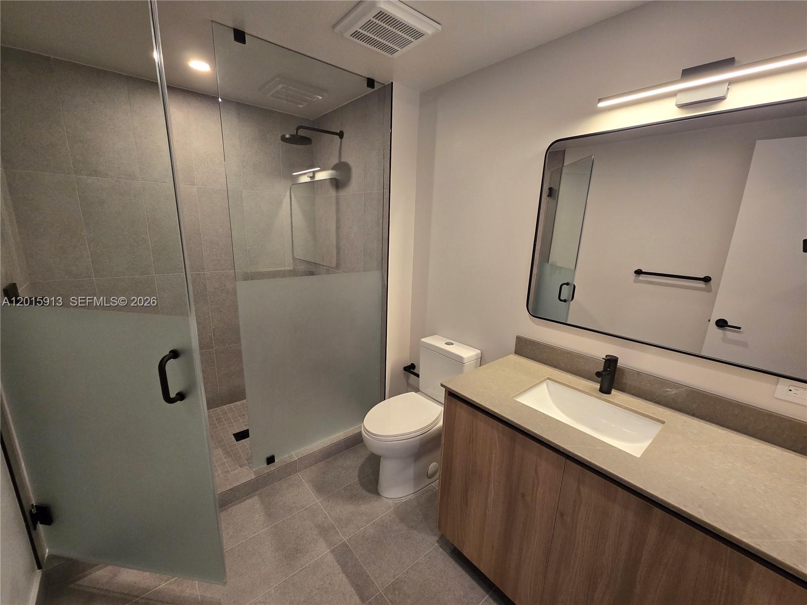 121 NE 5th St #2908 Miami, FL 33132