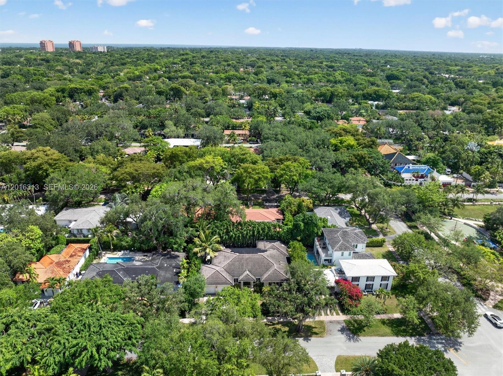 442 Amalfi Ave Coral Gables, FL 33146