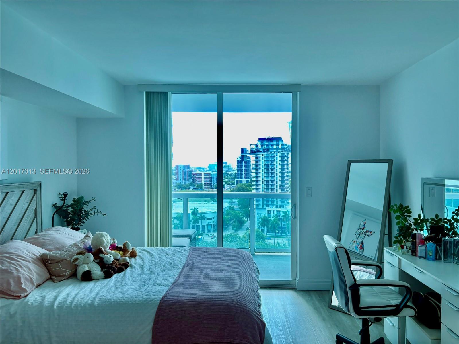 1800 N Bayshore Dr #1704 Miami, FL 33132