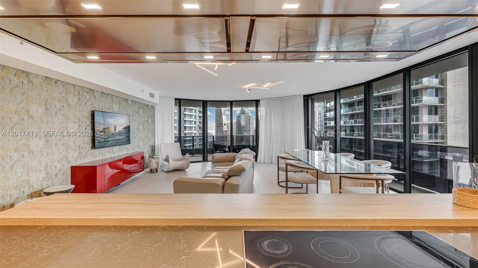 image Brickell Flatiron Condo0
