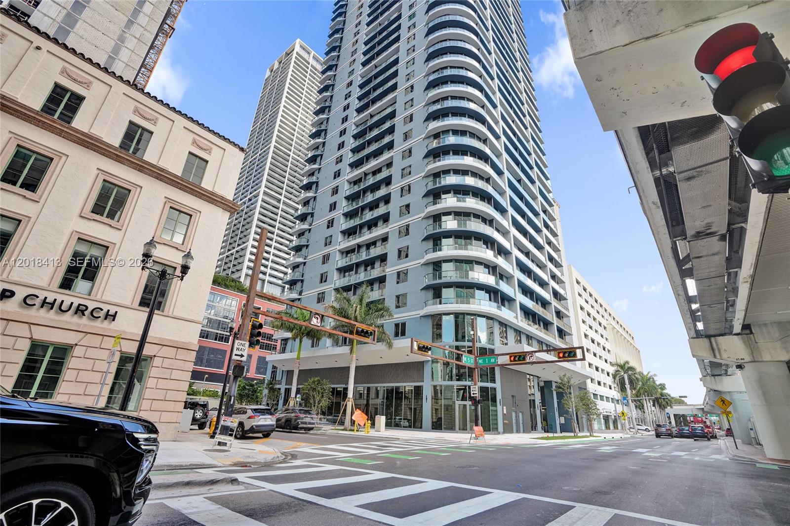 121 NE 5th St #1001B