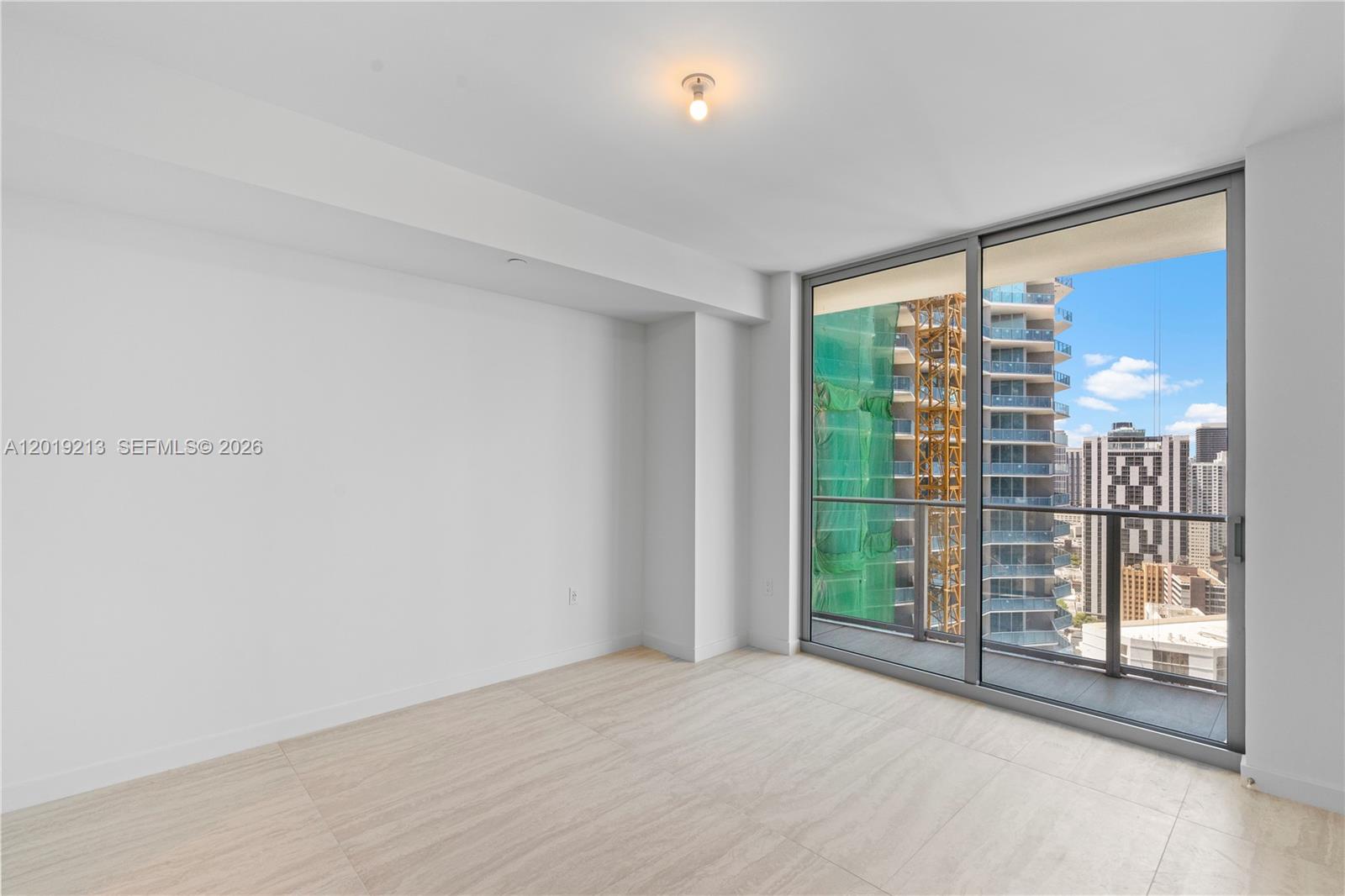 77 SE 5th #3702 Miami, FL 33131