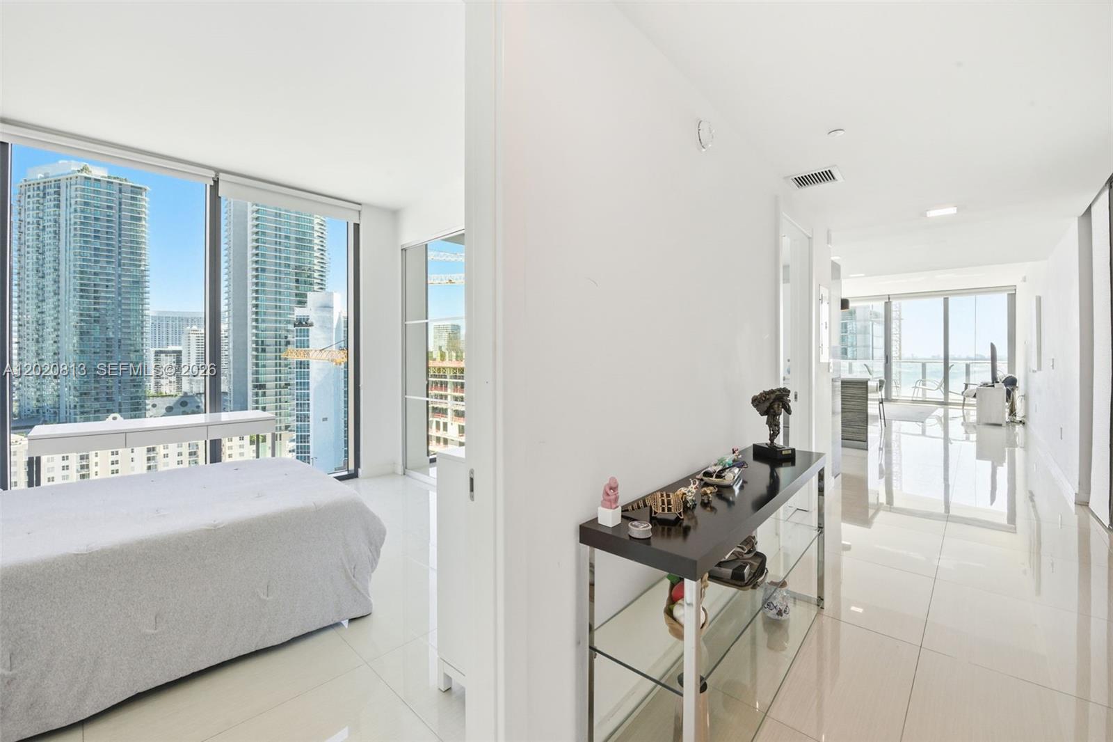 460 NE 28th St #1801 Miami, FL 33137