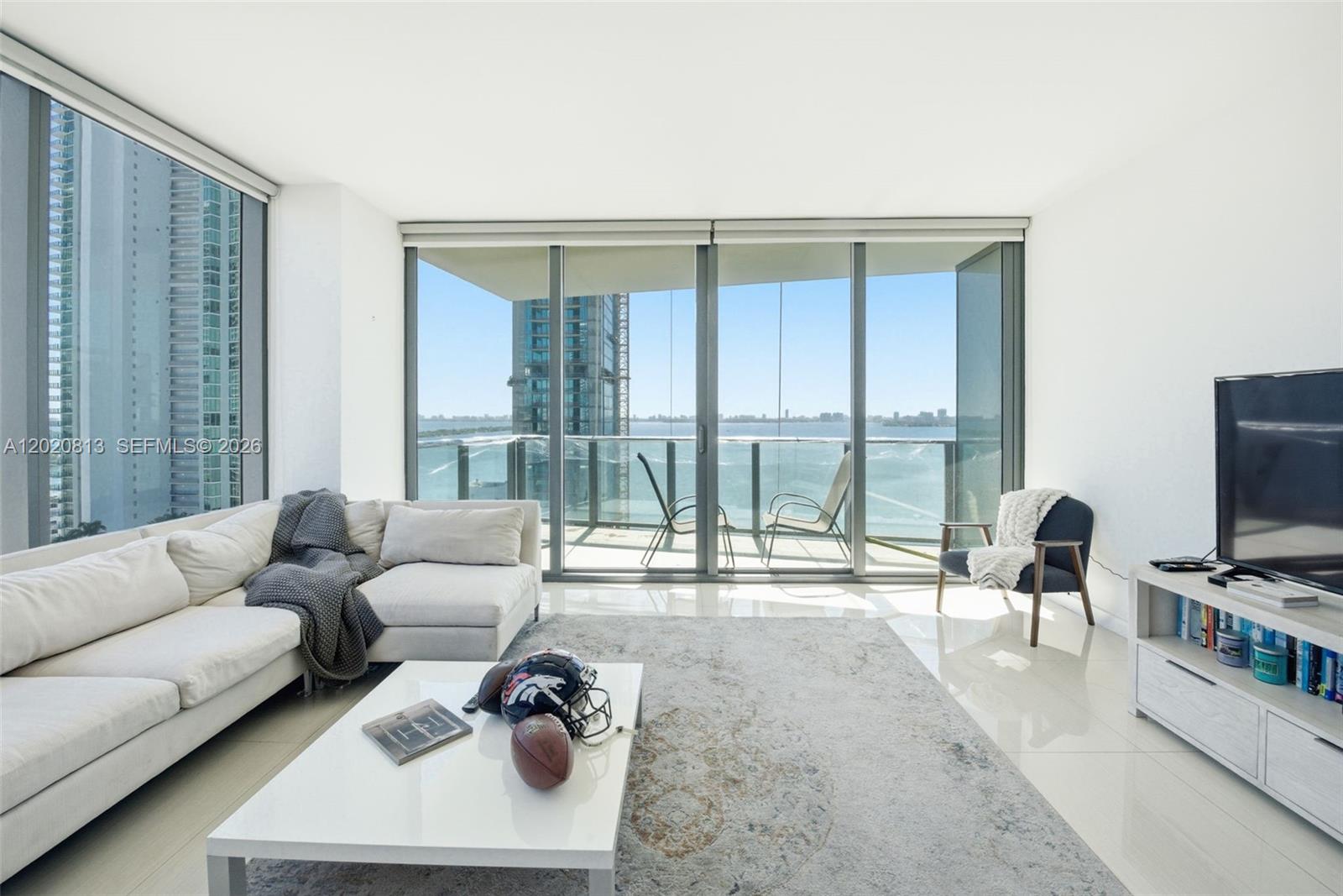 460 NE 28th St #1801 Miami, FL 33137