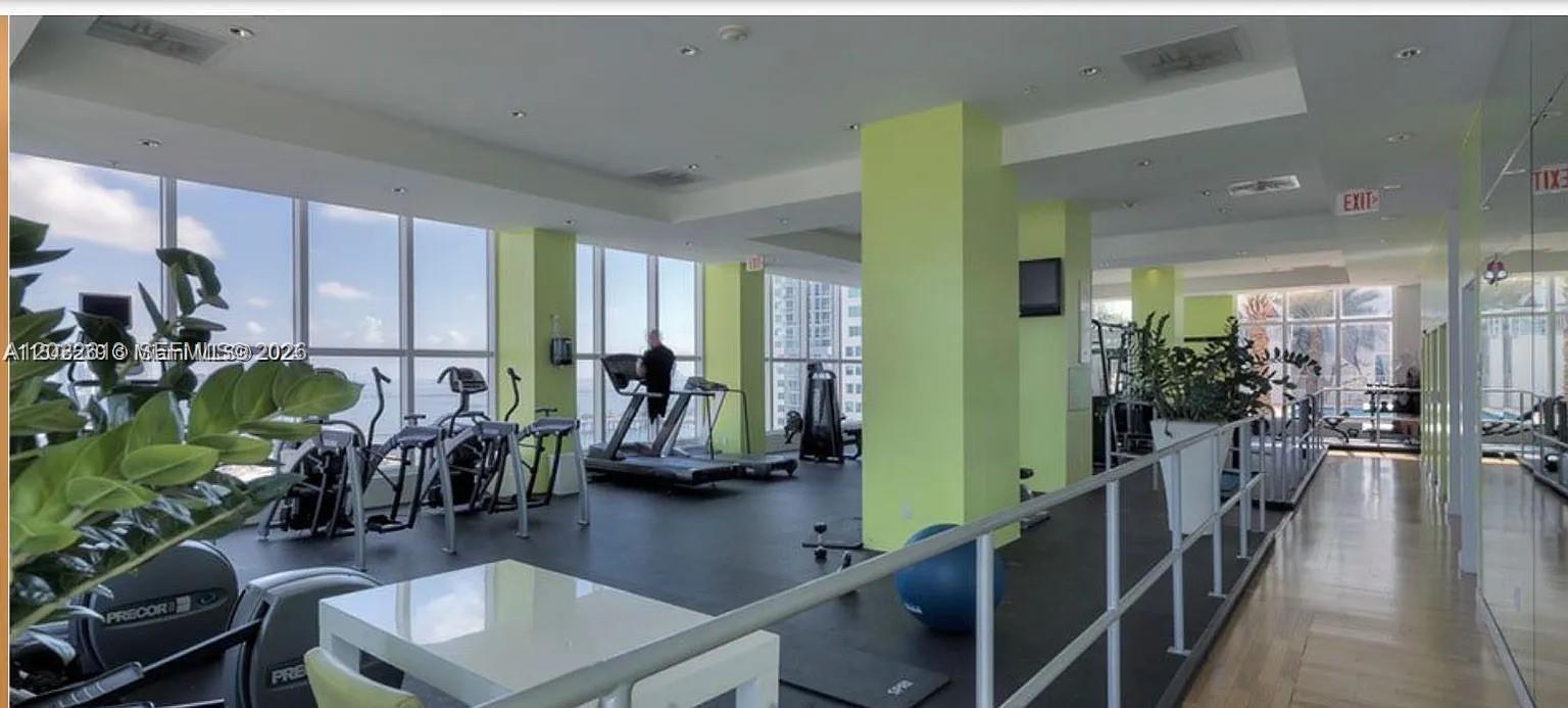 133 NE 2nd Ave #2302 Miami, FL 33132