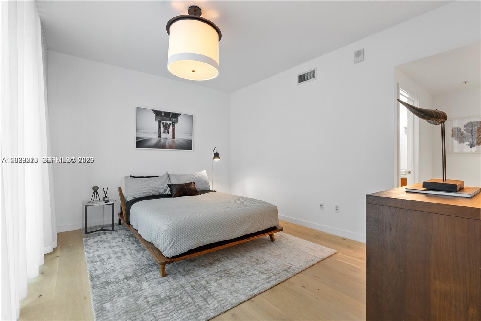 6899 Collins Ave #202 Miami Beach, FL 33141