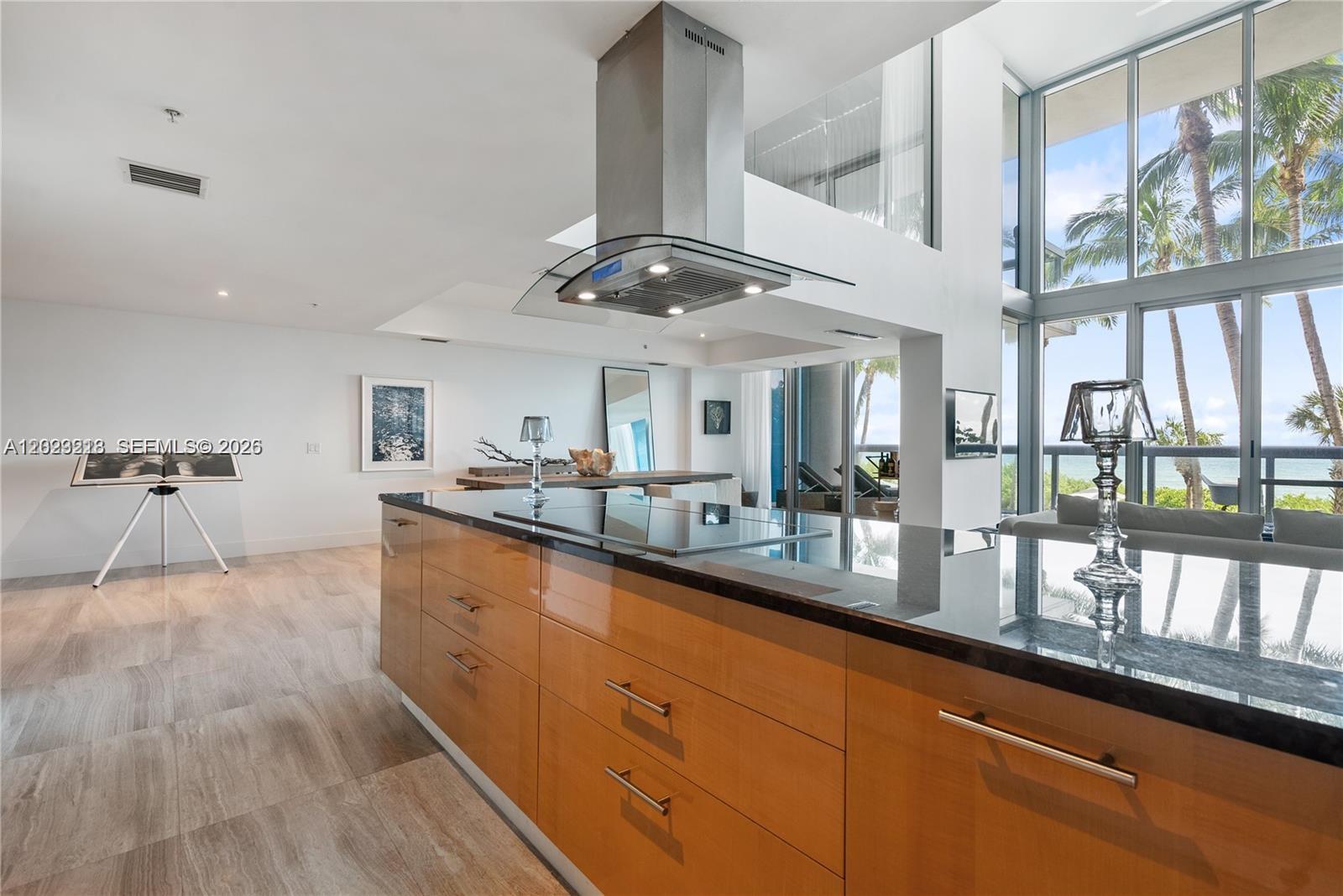 6899 Collins Ave #202 Miami Beach, FL 33141