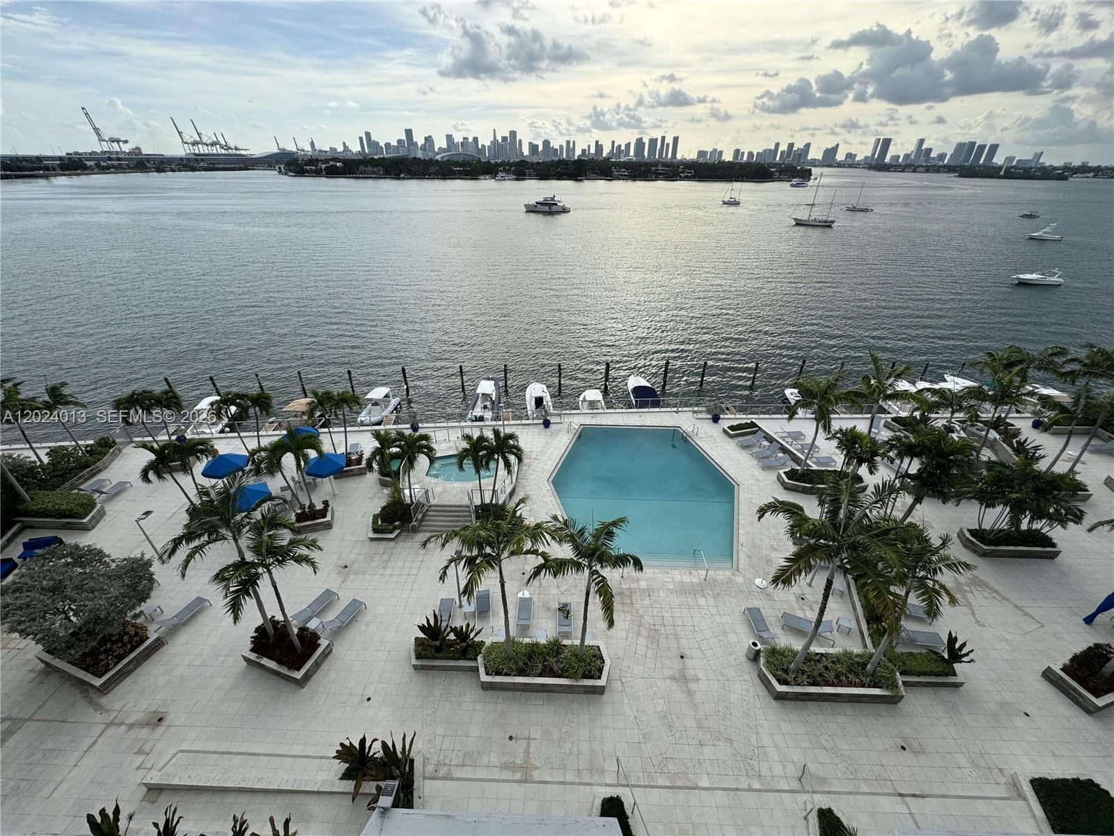 image South Bay Club14