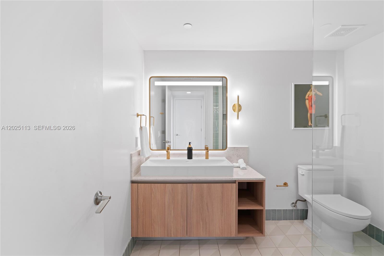 159 NE 6th St #3105 Miami, FL 33132