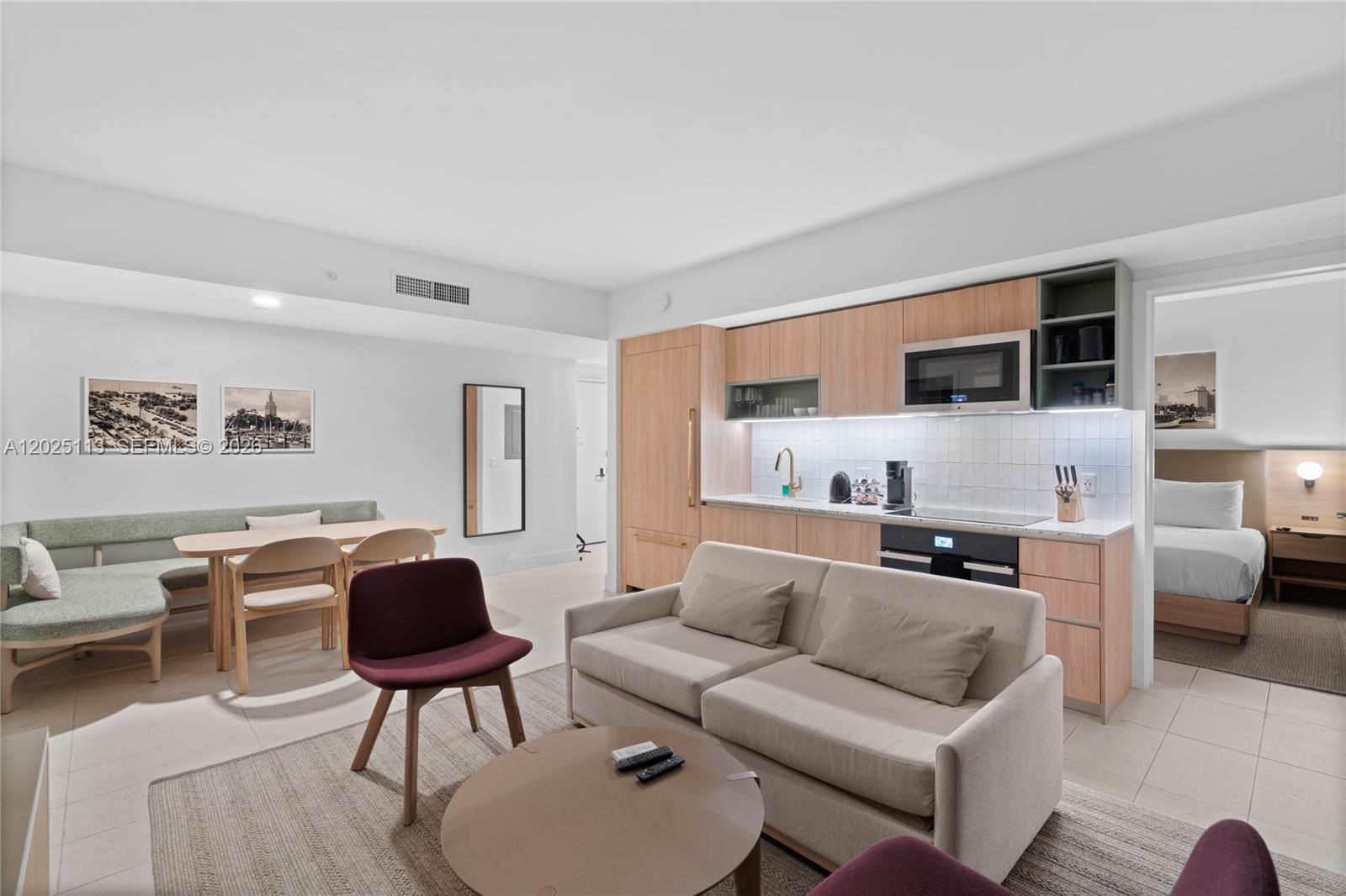 159 NE 6th St #3105 Miami, FL 33132
