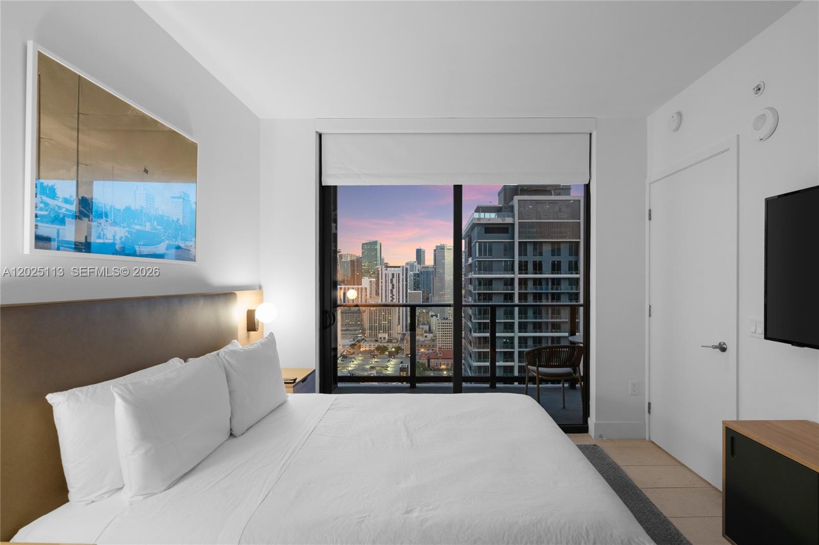 159 NE 6th St #3105 Miami, FL 33132