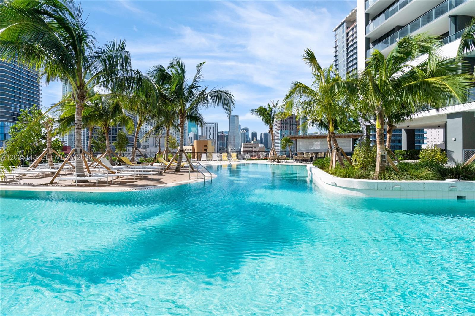 159 NE 6th St #3105 Miami, FL 33132