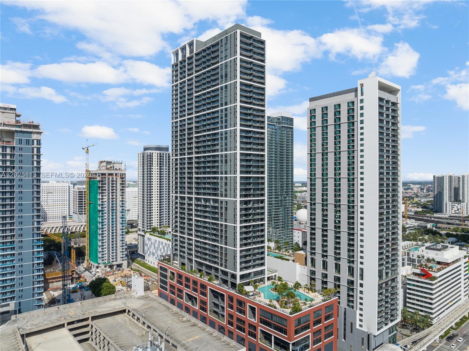 159 NE 6th St #3105 Miami, FL 33132